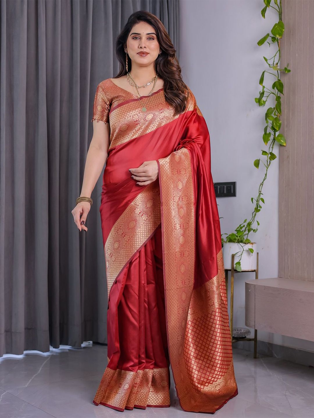 ALMAARI FASHION Woven Design Kanjeevaram Saree