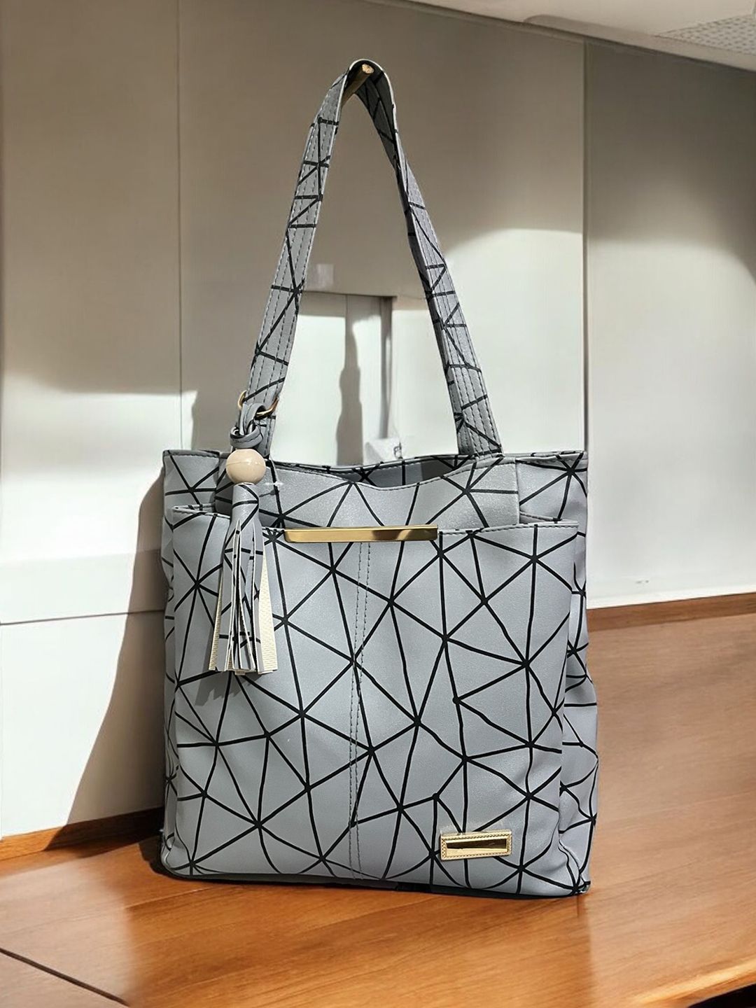 Buy DAISY STAR Women Geometric Structured Tasselled Shoulder Bag -  - Accessories for Women
