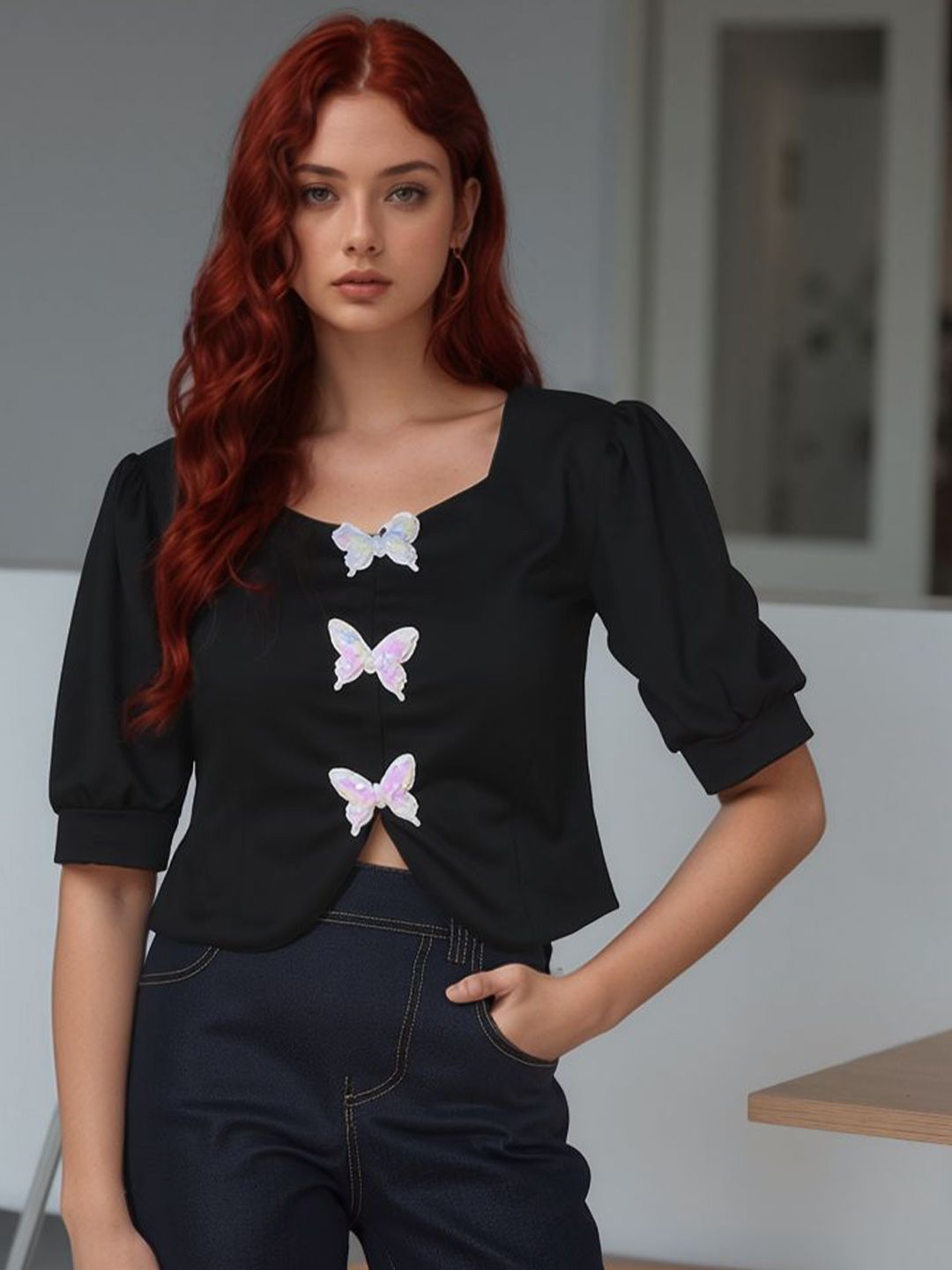 ZEUGEN Women Puff Sleeve Applique Crop Top