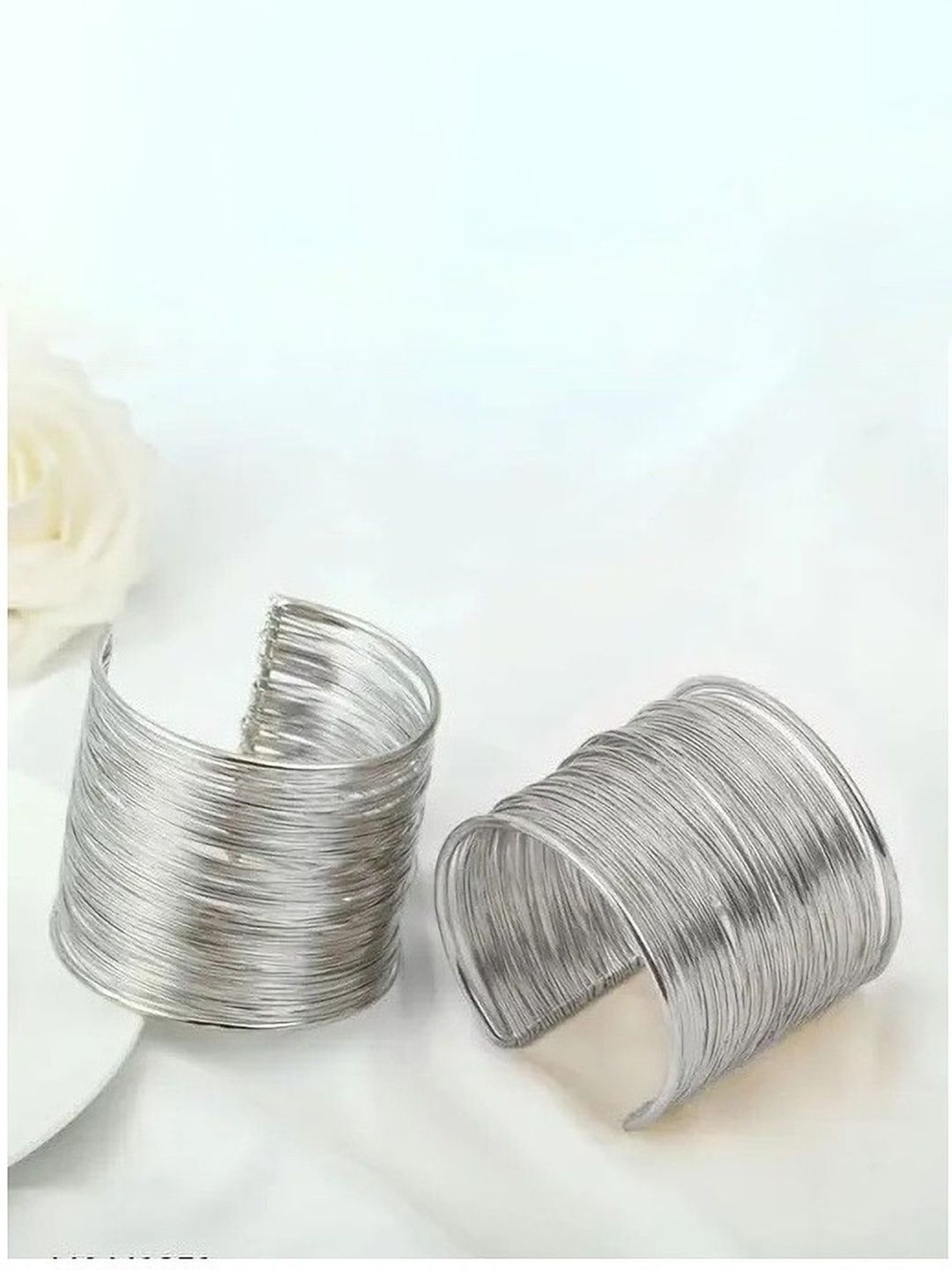 Samridhi DC Set Of 2 Bangles