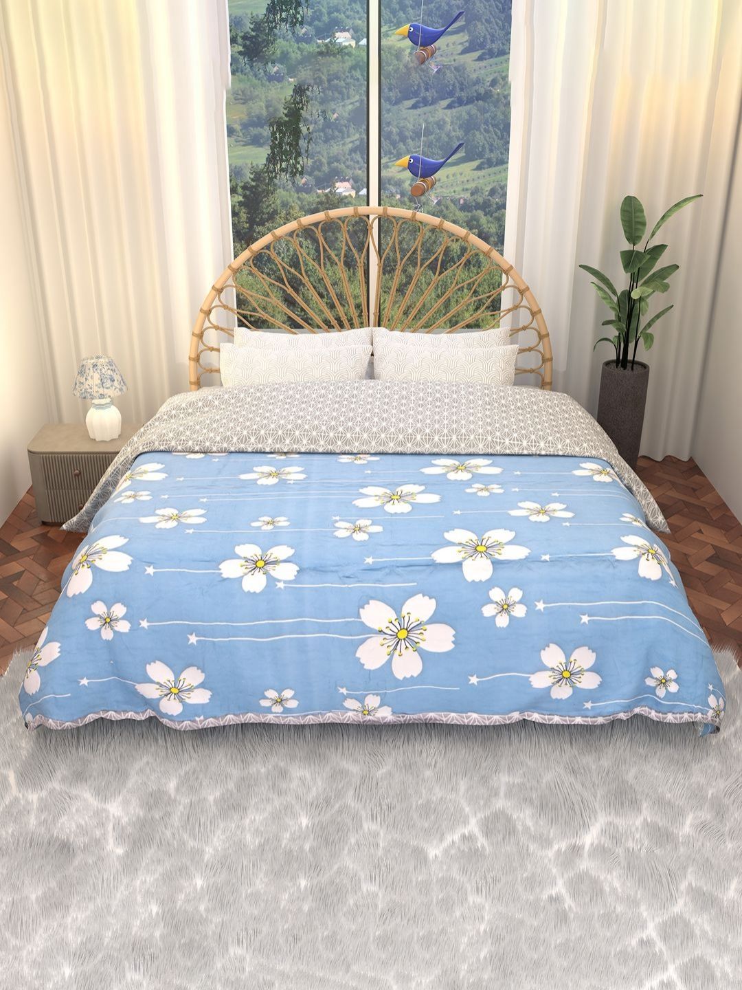 Buy Aura Blue & White Floral Printed Microfiber AC Room 210 GSM Double Bed Comforter -  - Home for Unisex