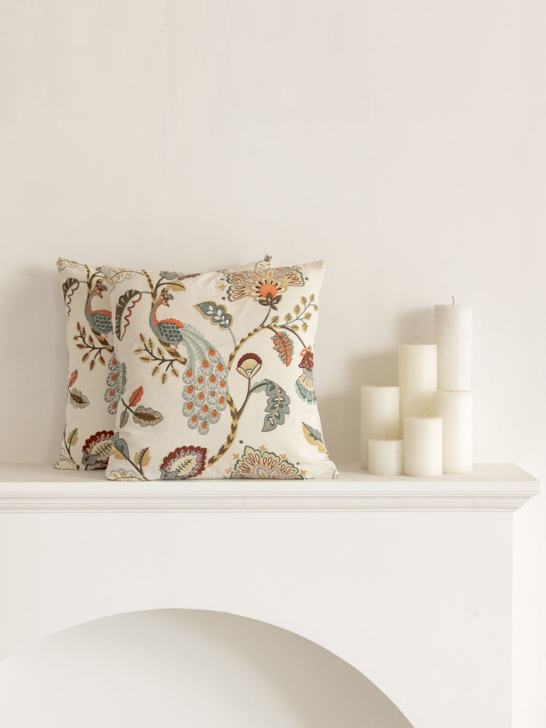 Clasiko White & Sea Green 2 Pieces Tulip Floral Printed Cotton Square Cushion Covers