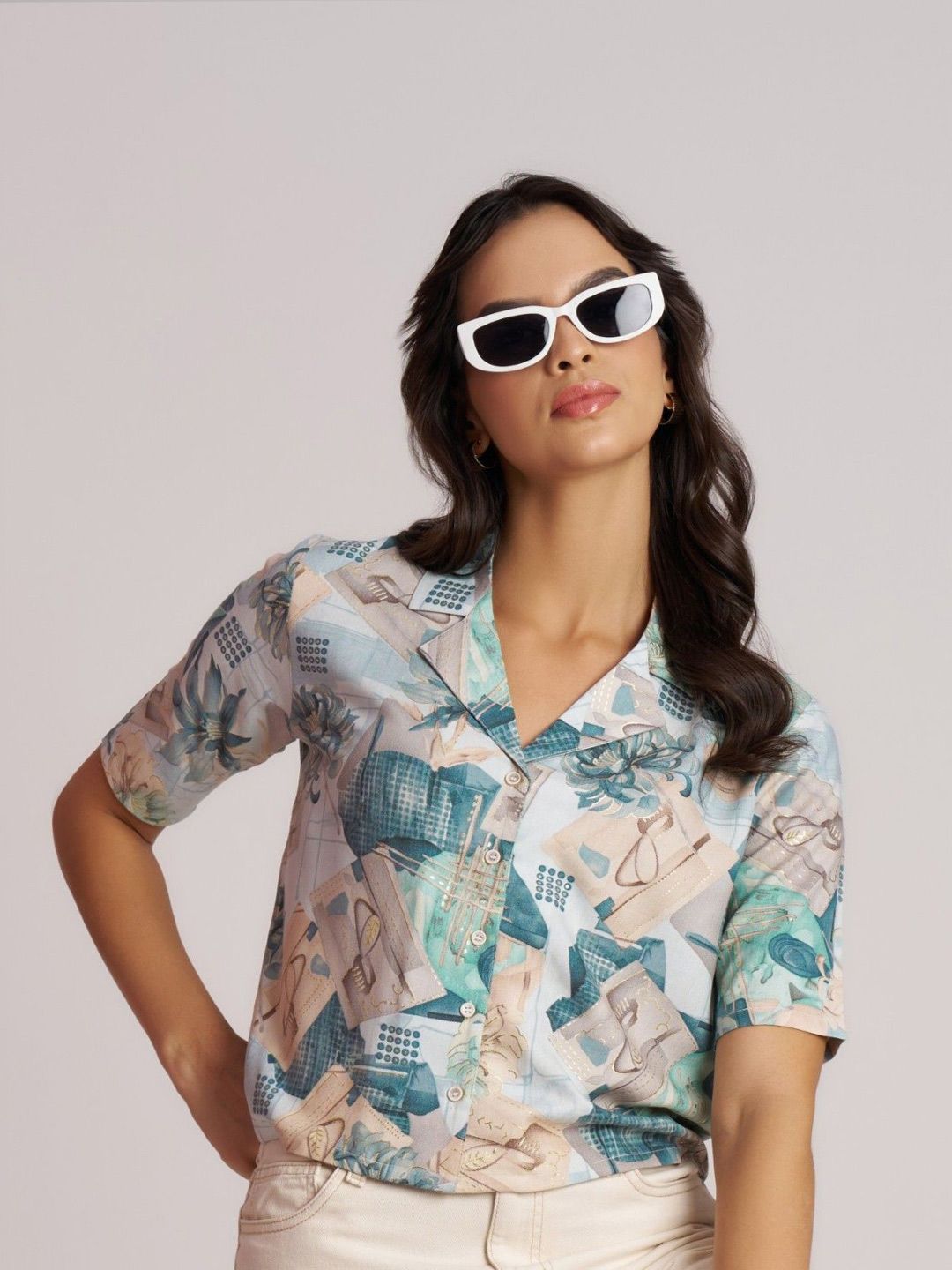 BerryBird Conversational Print Lapel Collar Cotton Shirt Style Top