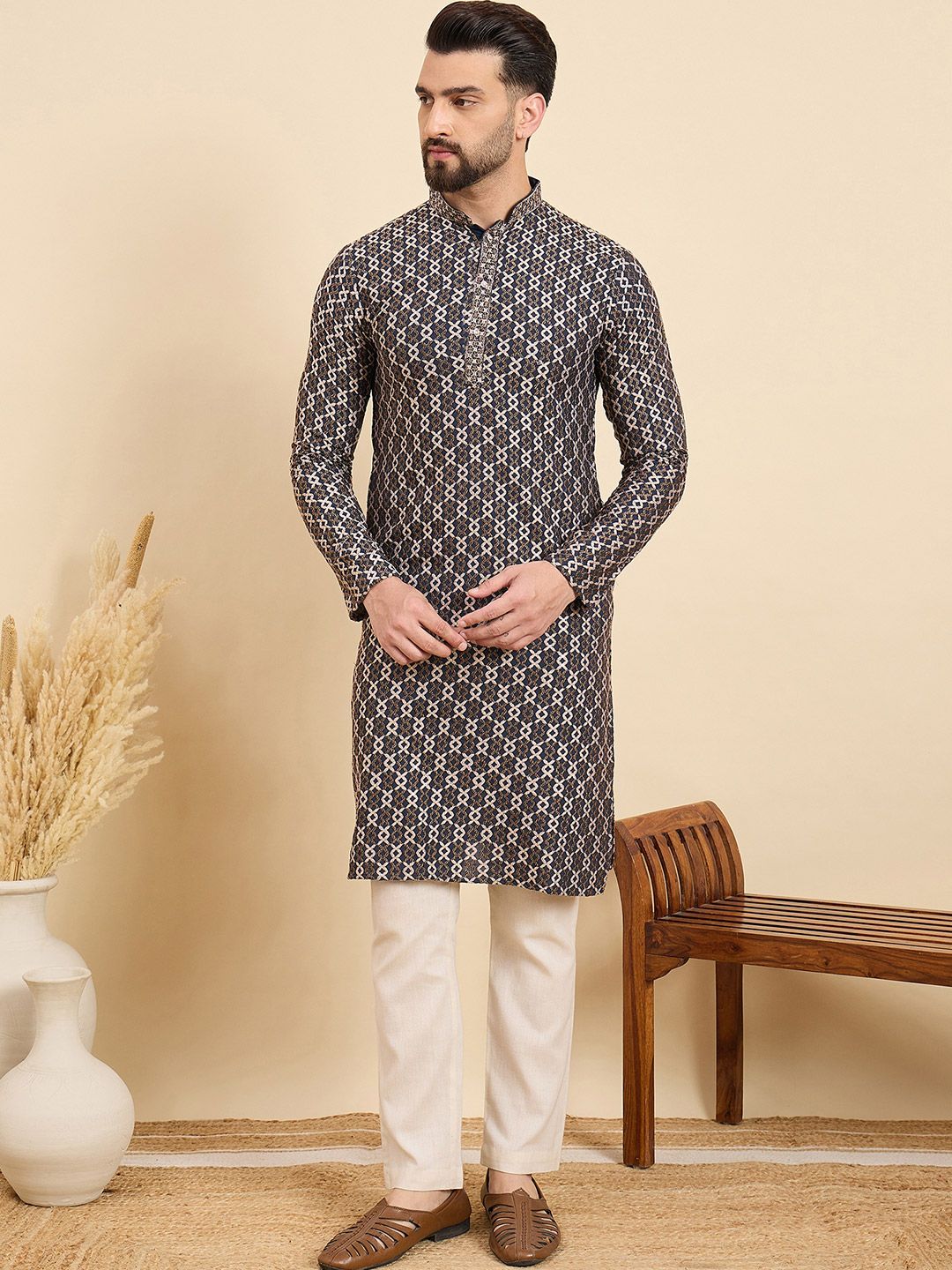 House of Pataudi Geometric Embroidered Thread Work Mandarin Collar Straight Kurta