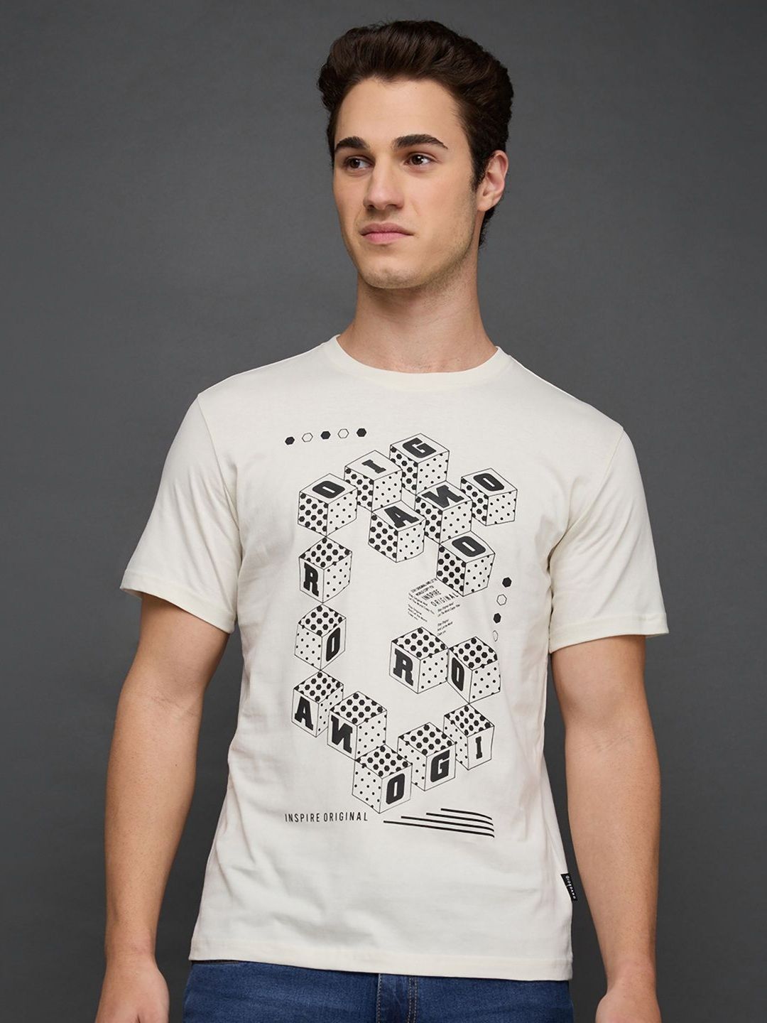 GIORDANO Men Graphic Printed Round Neck Cotton T-shirt
