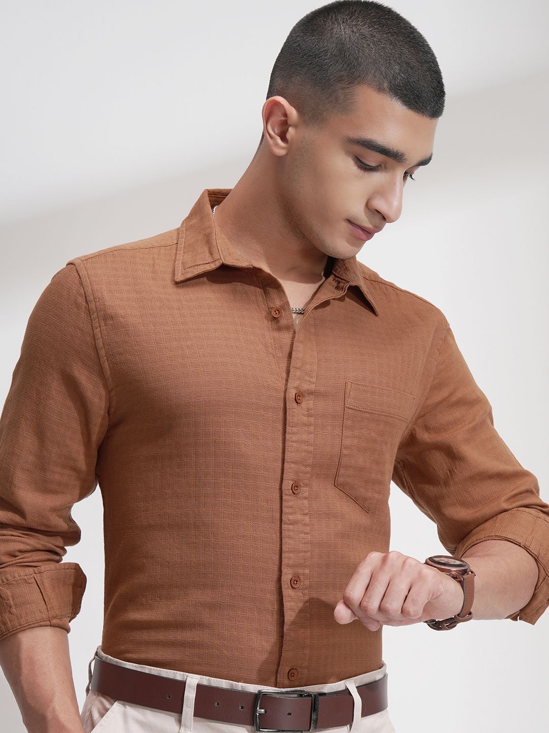 HIGHLANDER Men Comfort Fit Textured Spread Collar Cotton Casual Shirt