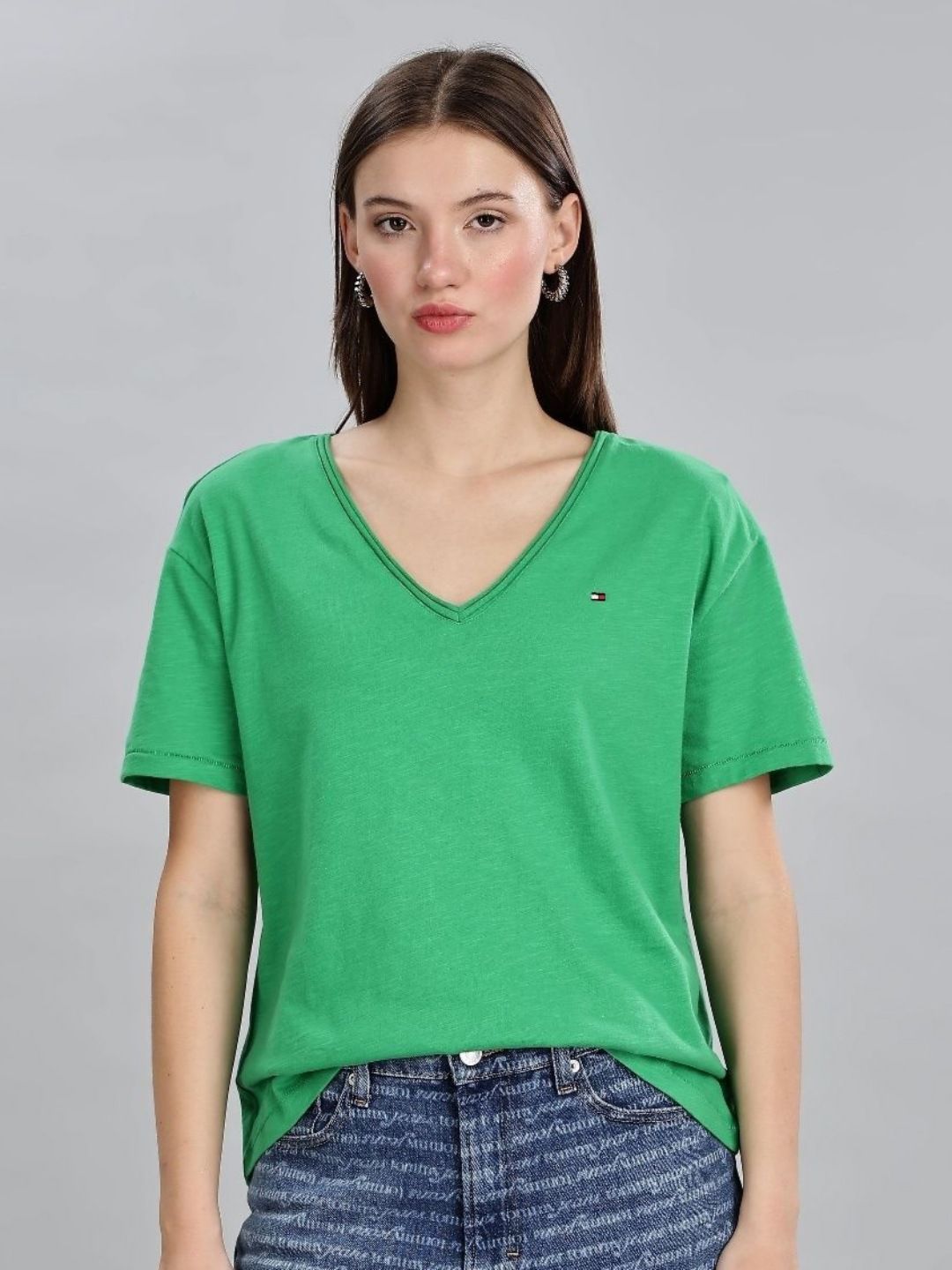 Tommy Hilfiger Women Printed V-Neck Drop-Shoulder Sleeves Organic Cotton T-shirt