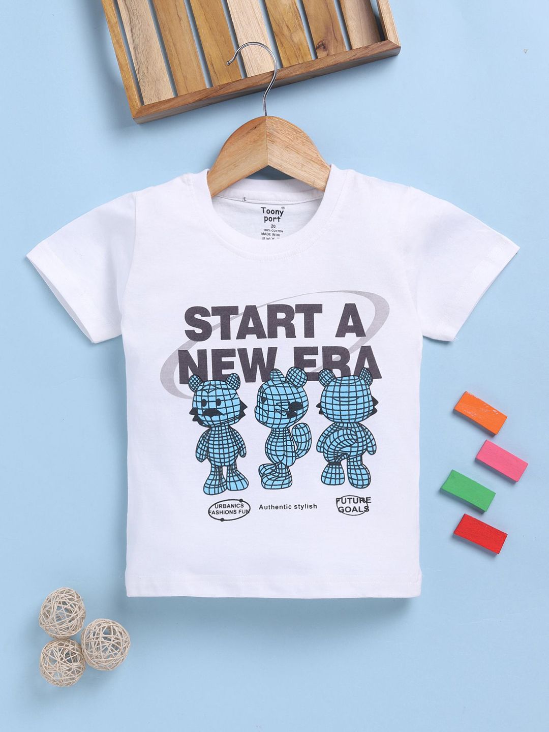 Toonyport Boys Typography Printed Applique T-shirt