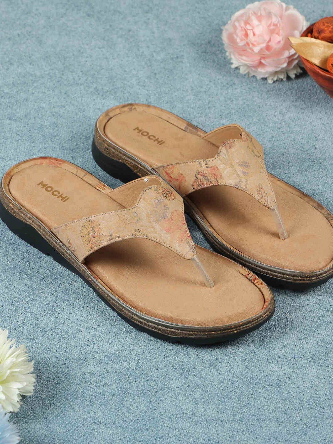 Mochi Women Textured T-Strap Flats