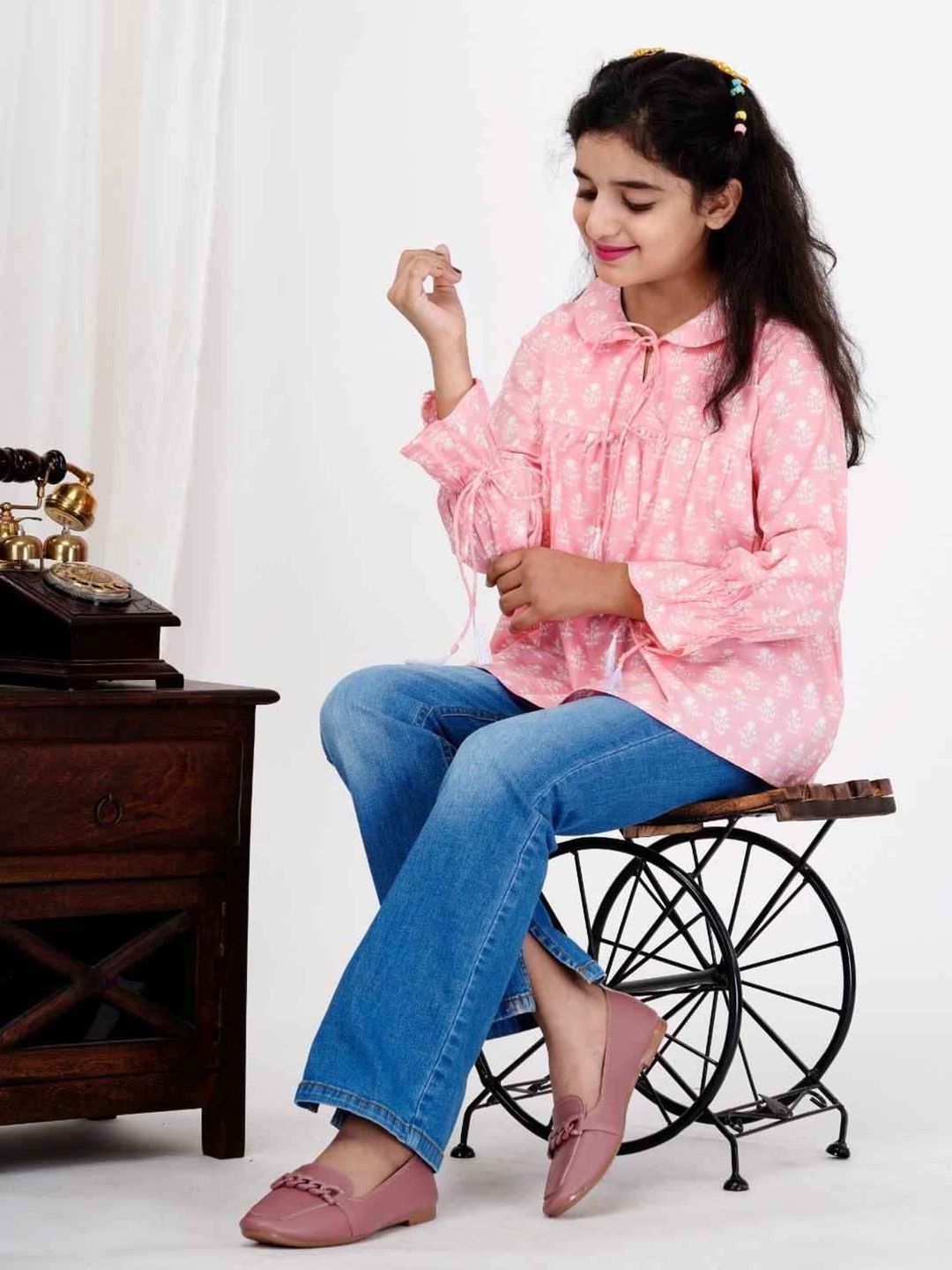 DMP FASHION Girls Bell Sleeve Cotton Top