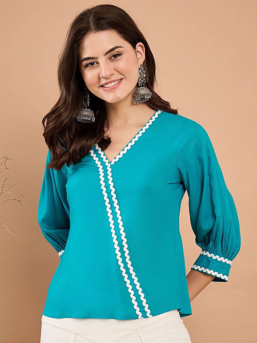 Sangria Women Solid V-Neck Puff Sleeve Top