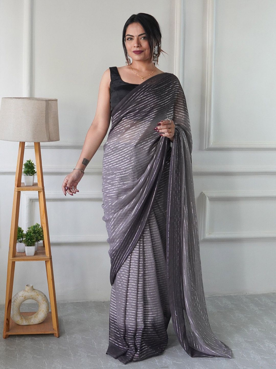 KAYOMMI Women Striped Pure Georgette Ready to Wear Saree