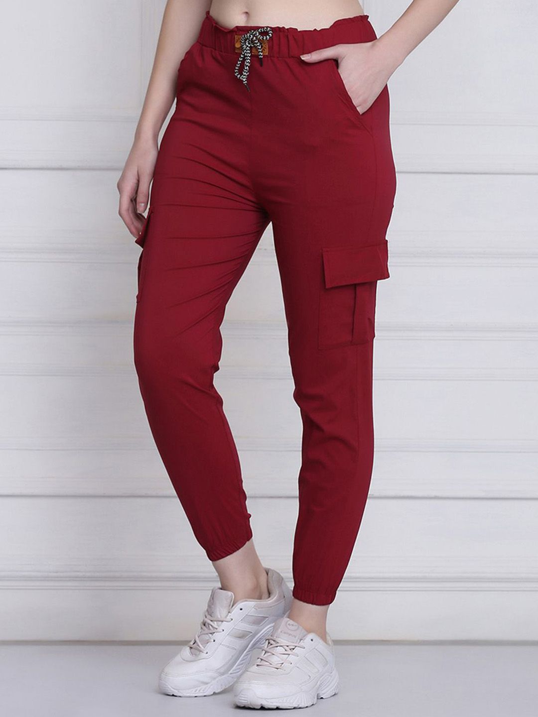 QIOA Women Relaxed Fit High-Rise Solid Joggers