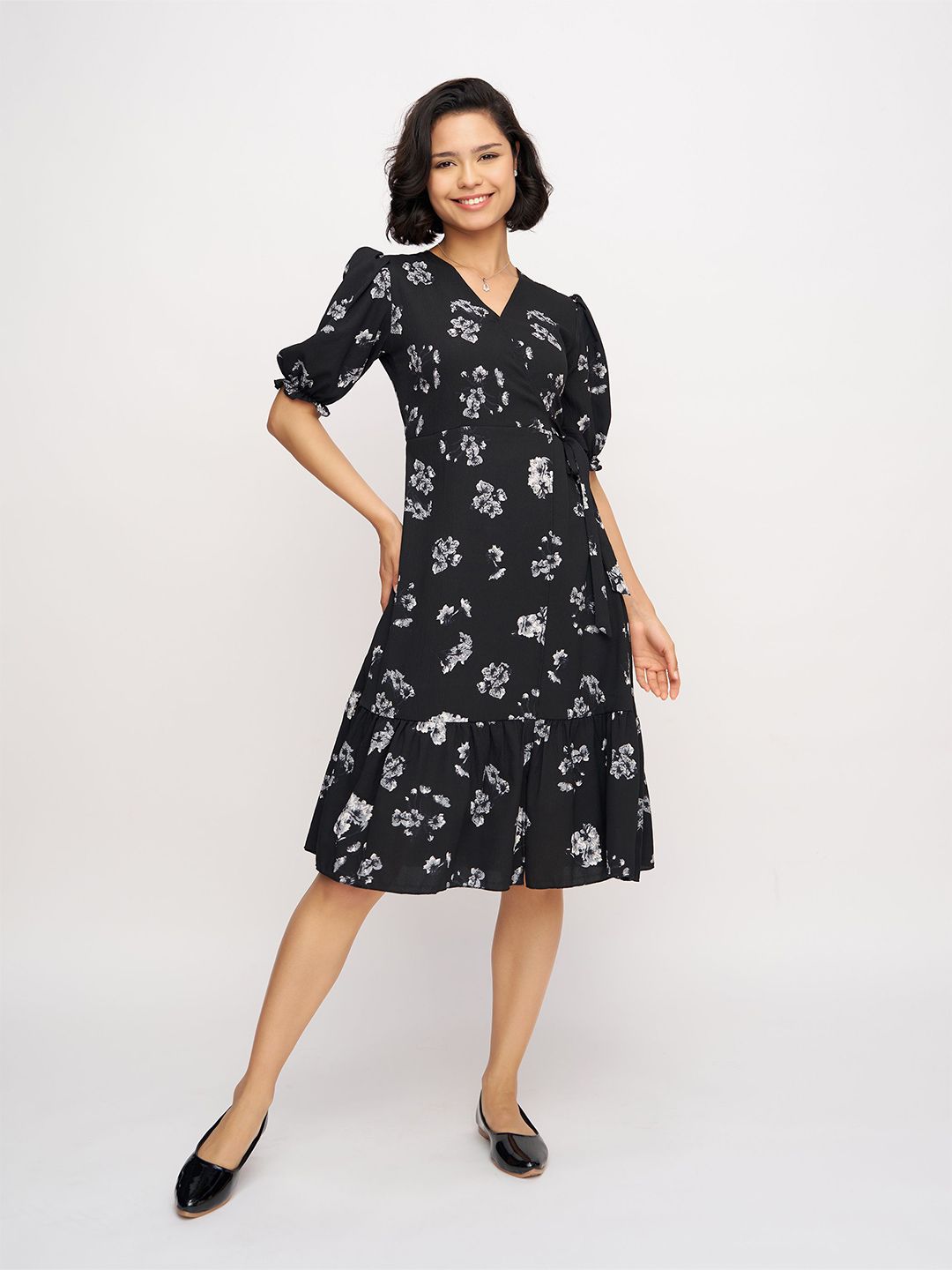 AASK Women Black Floral Printed Puff Sleeves Delta Crush Calf Length Fit and Flare Dress