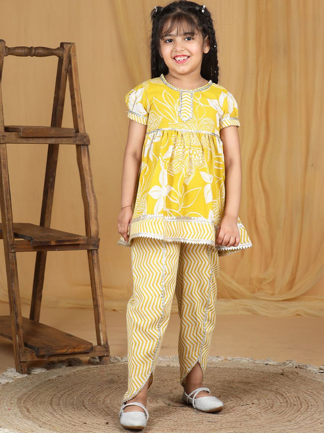 Cutiekins Girls Floral Printed Empire Thread Work Kurta with Dhoti Pants