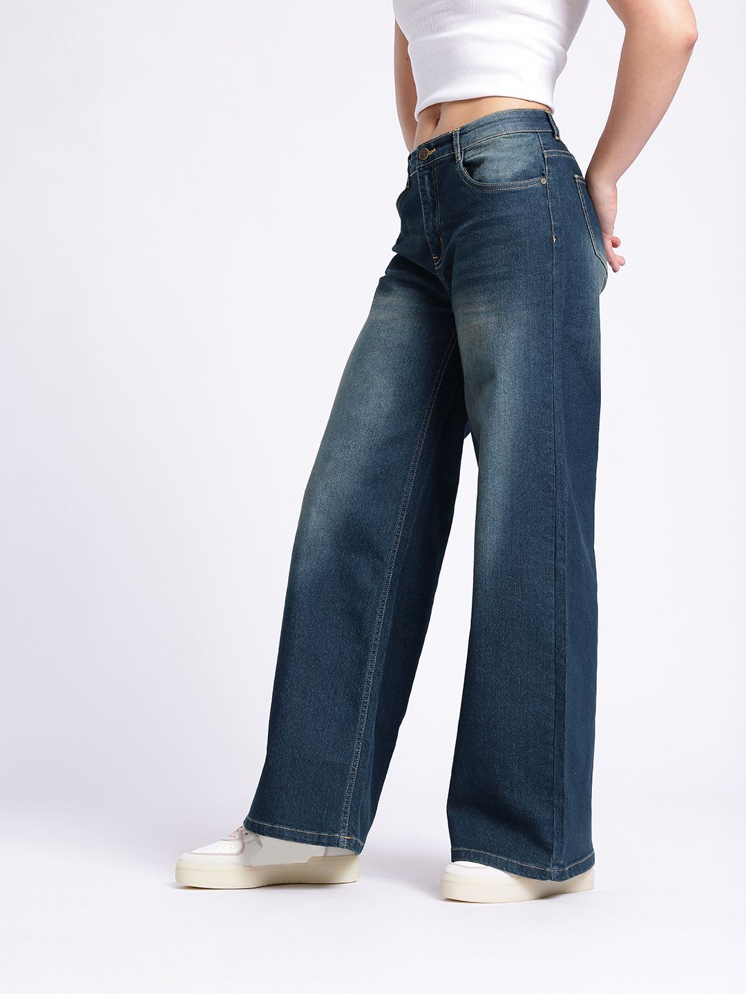 Women Wide Leg Faded Stretchable Jeans 4