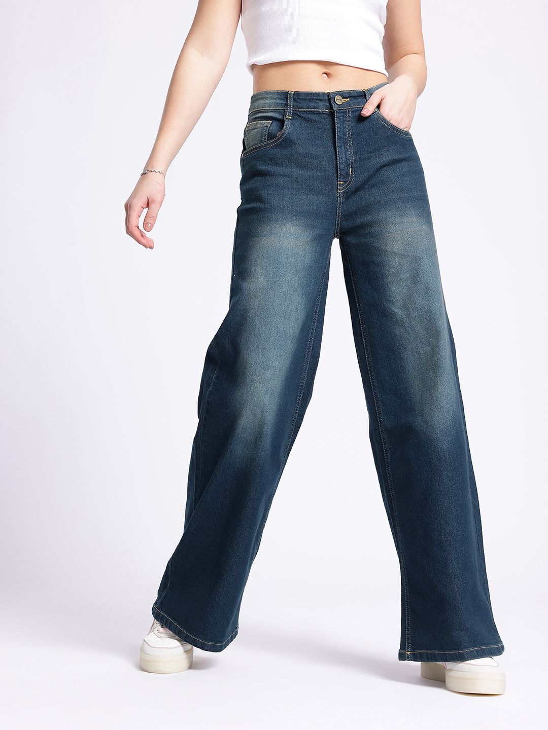 Women Wide Leg Faded Stretchable Jeans 2