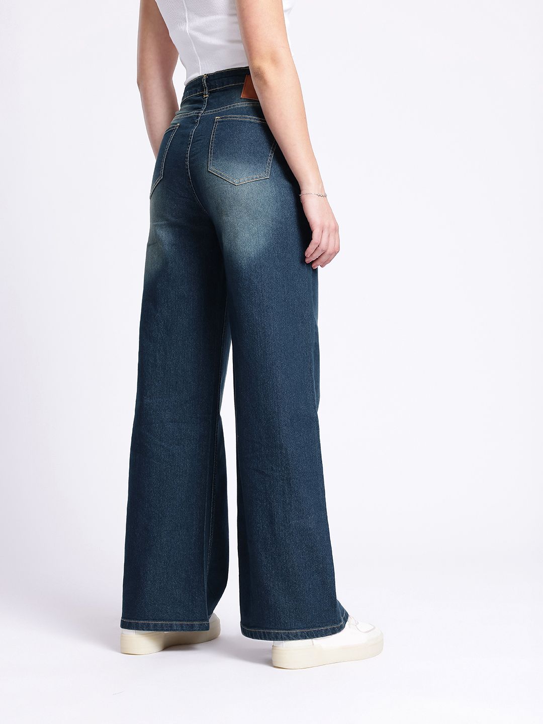 Women Wide Leg Faded Stretchable Jeans 6