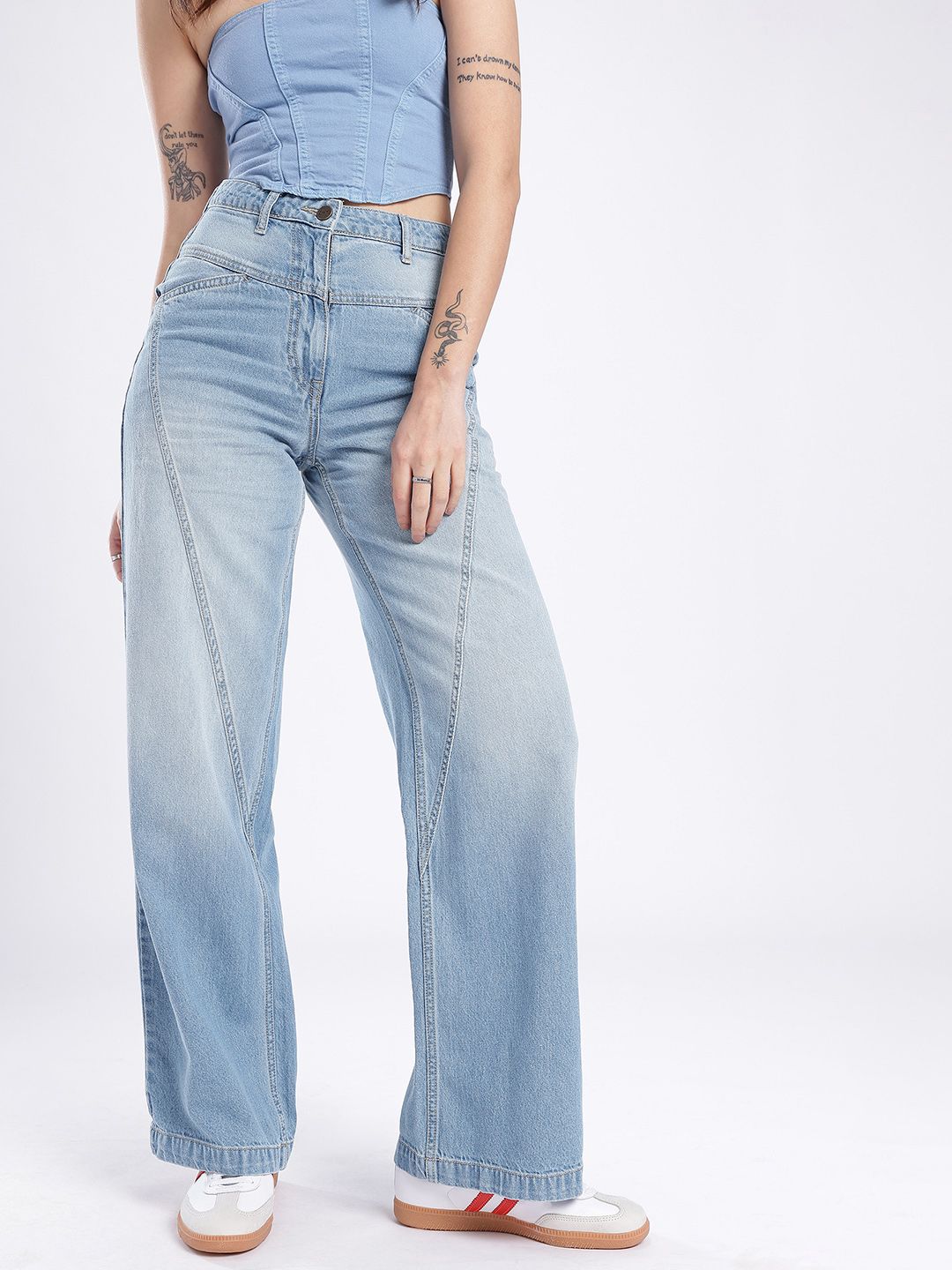 Women Paneling Wide Leg High-Rise Light Fade Jeans 4