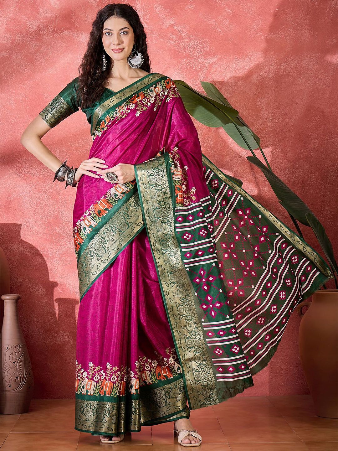 Sangria Ethnic Motifs Printed Woven Design Zari Border Saree