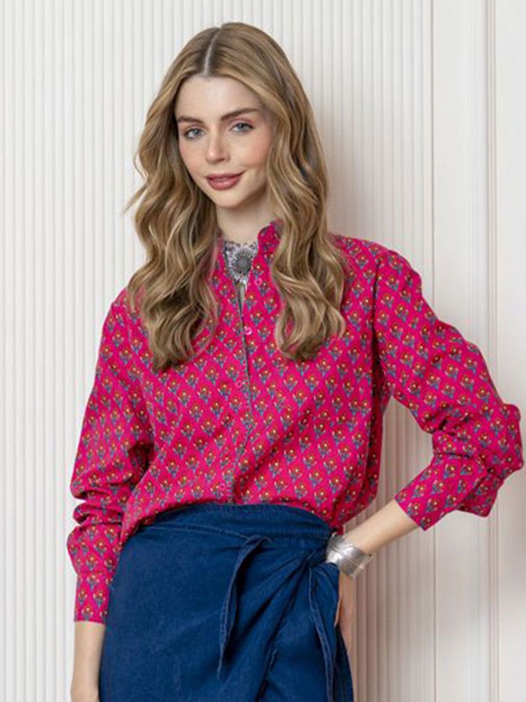 KALAMIR Comfort Floral Printed Club Collar Pure Cotton Casual Shirt