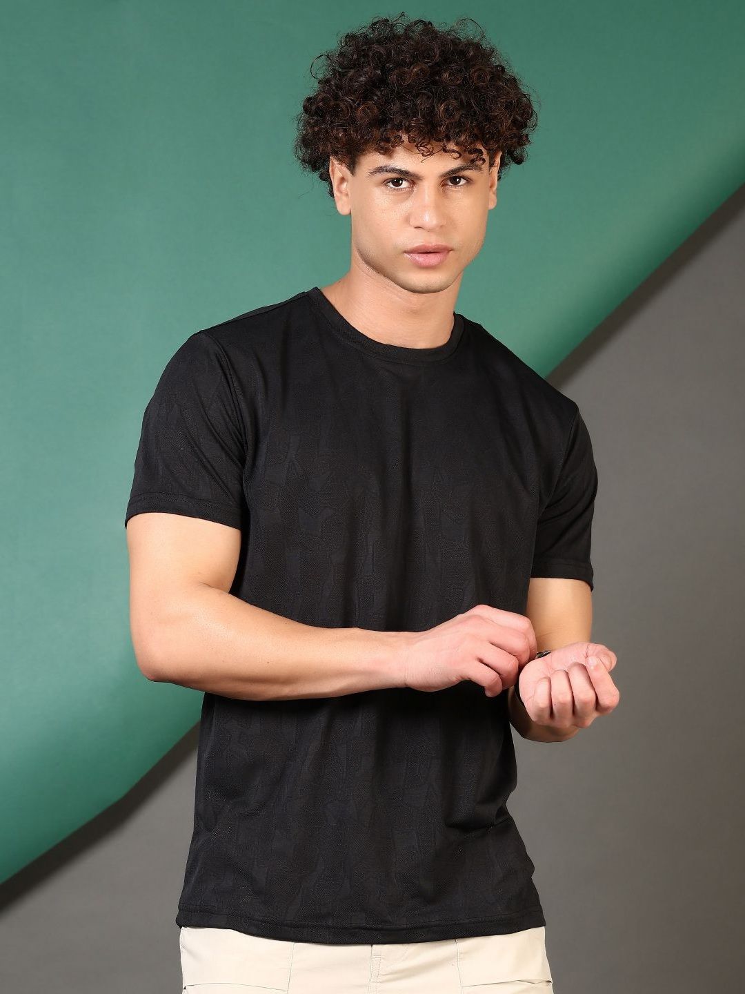 LIMEROAD Men Pockets T-shirt