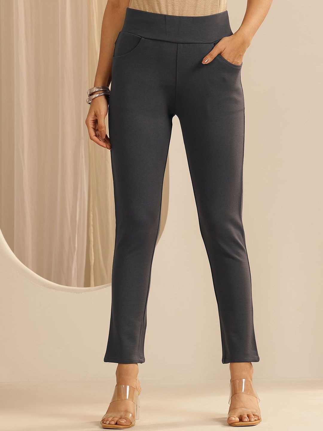 Gerua By Libas Women Solid Skinny Fit Mid-Rise Cigarette Jeggings