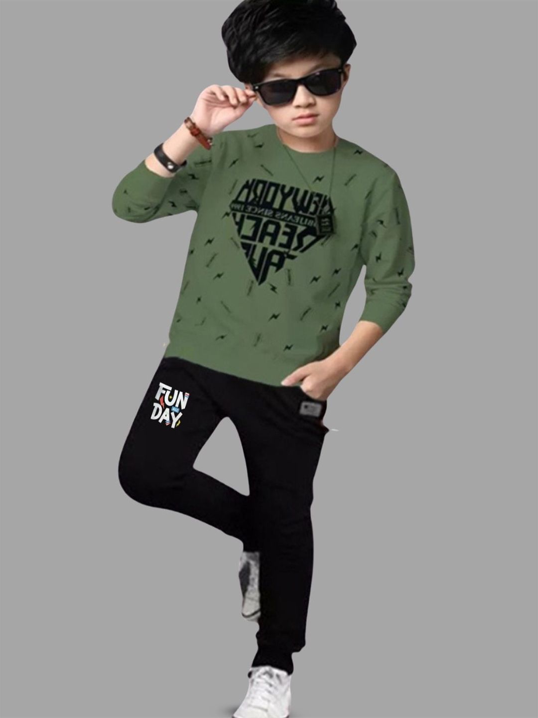 TICOSS Boys Printed T-shirt With Trousers