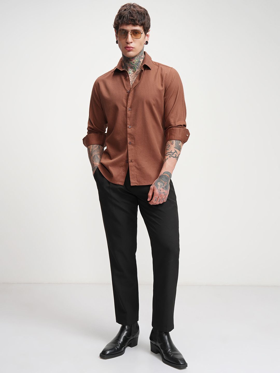 HIGHLANDER Men Comfort Slim Fit Solid Textured Casual Shirt