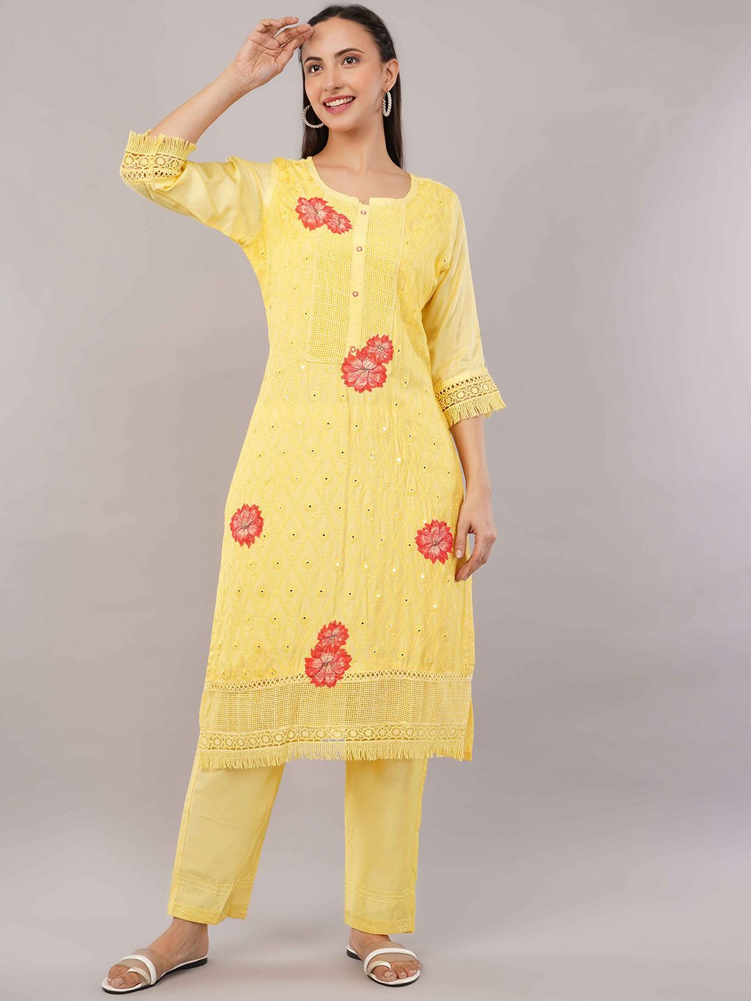 JIDI FASHION Women Floral Embroidered Kurta with Trousers & Dupatta