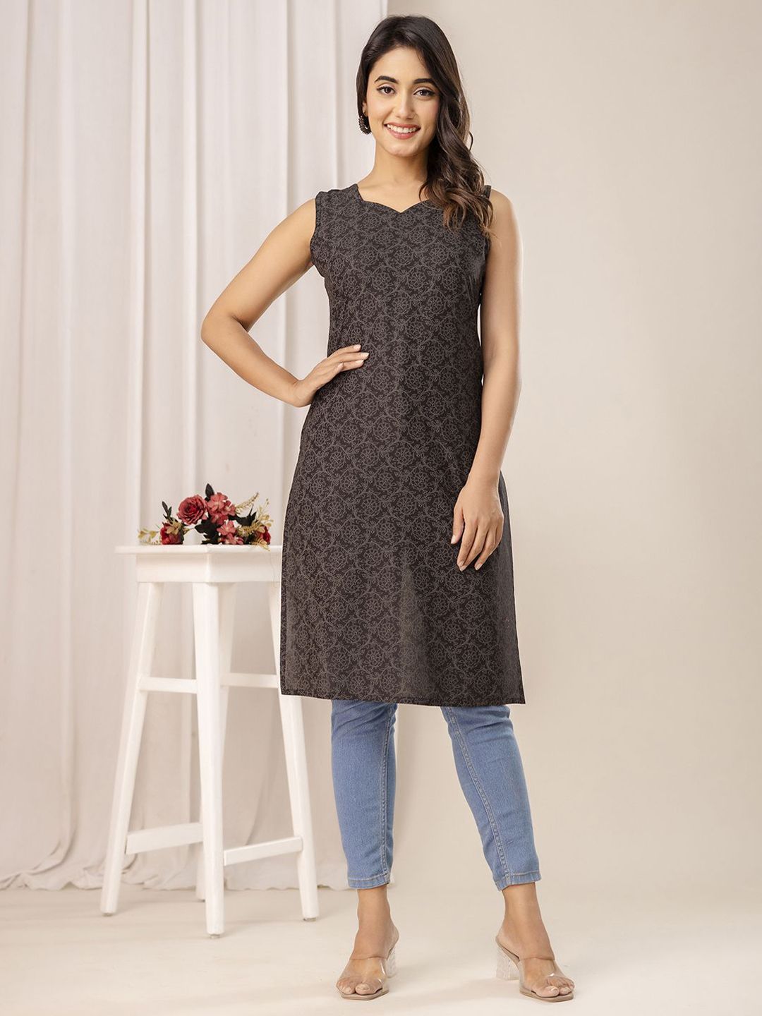 Nayo Women Cotton Floral Printed Indie Prints Kurta