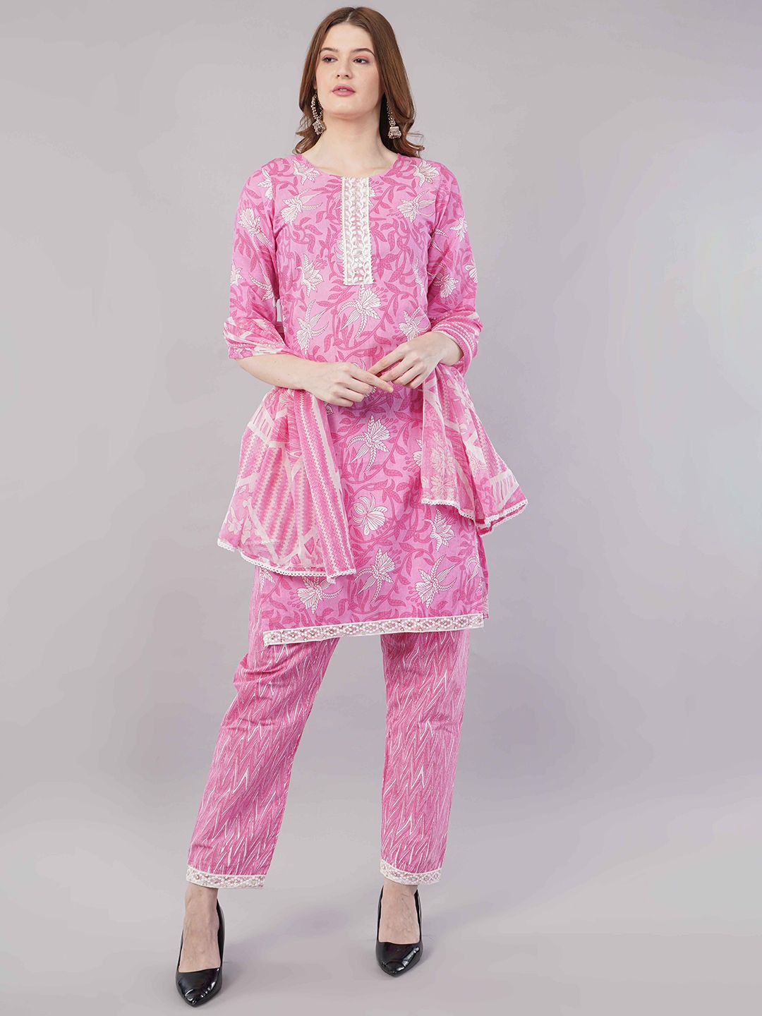 JIDI FASHION Women Floral Yoke Design Regular Kurta with Trousers & With Dupatta