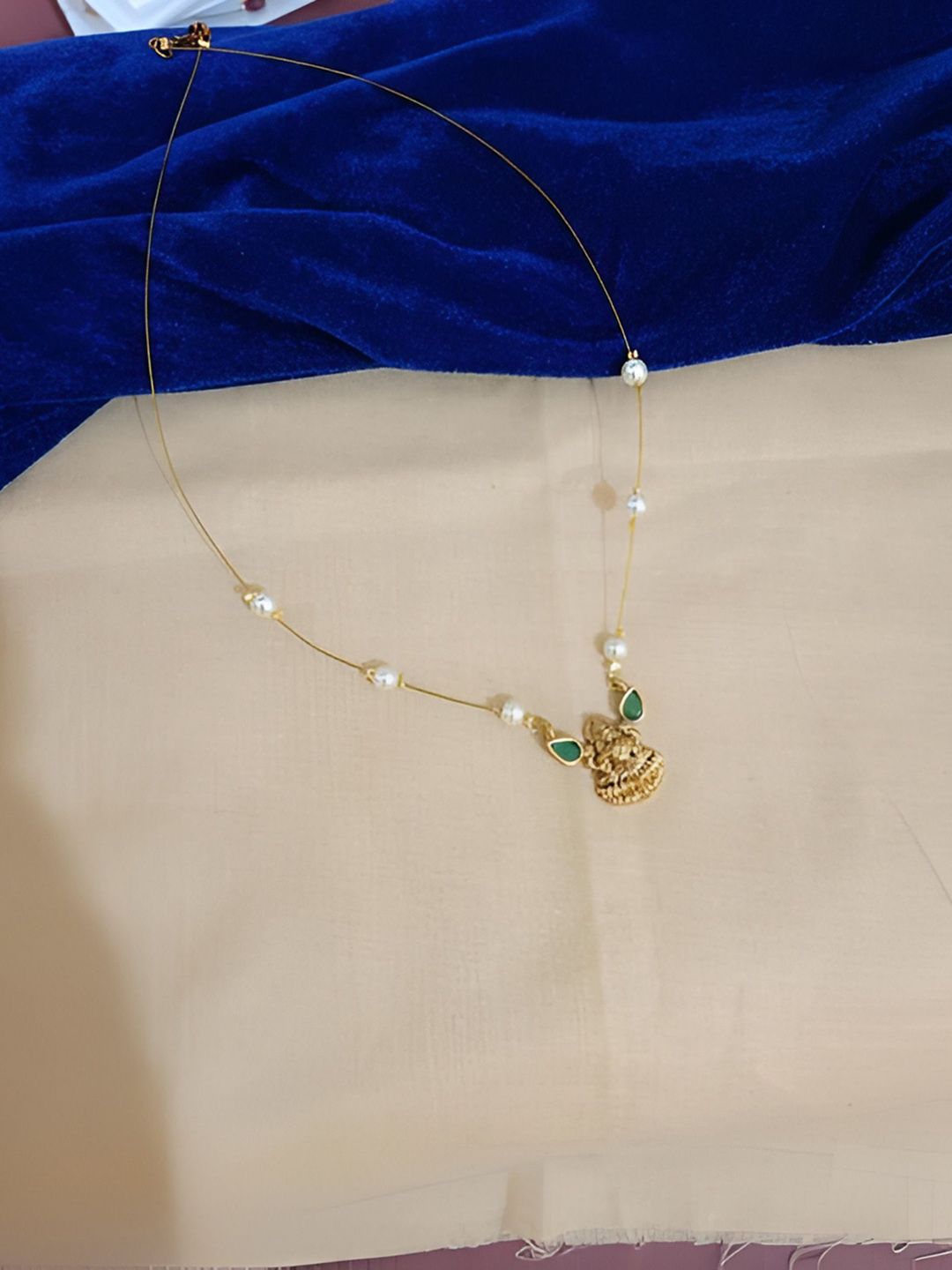 Rangrozo Jewellery Women Gold Plated Stone Studded Necklace