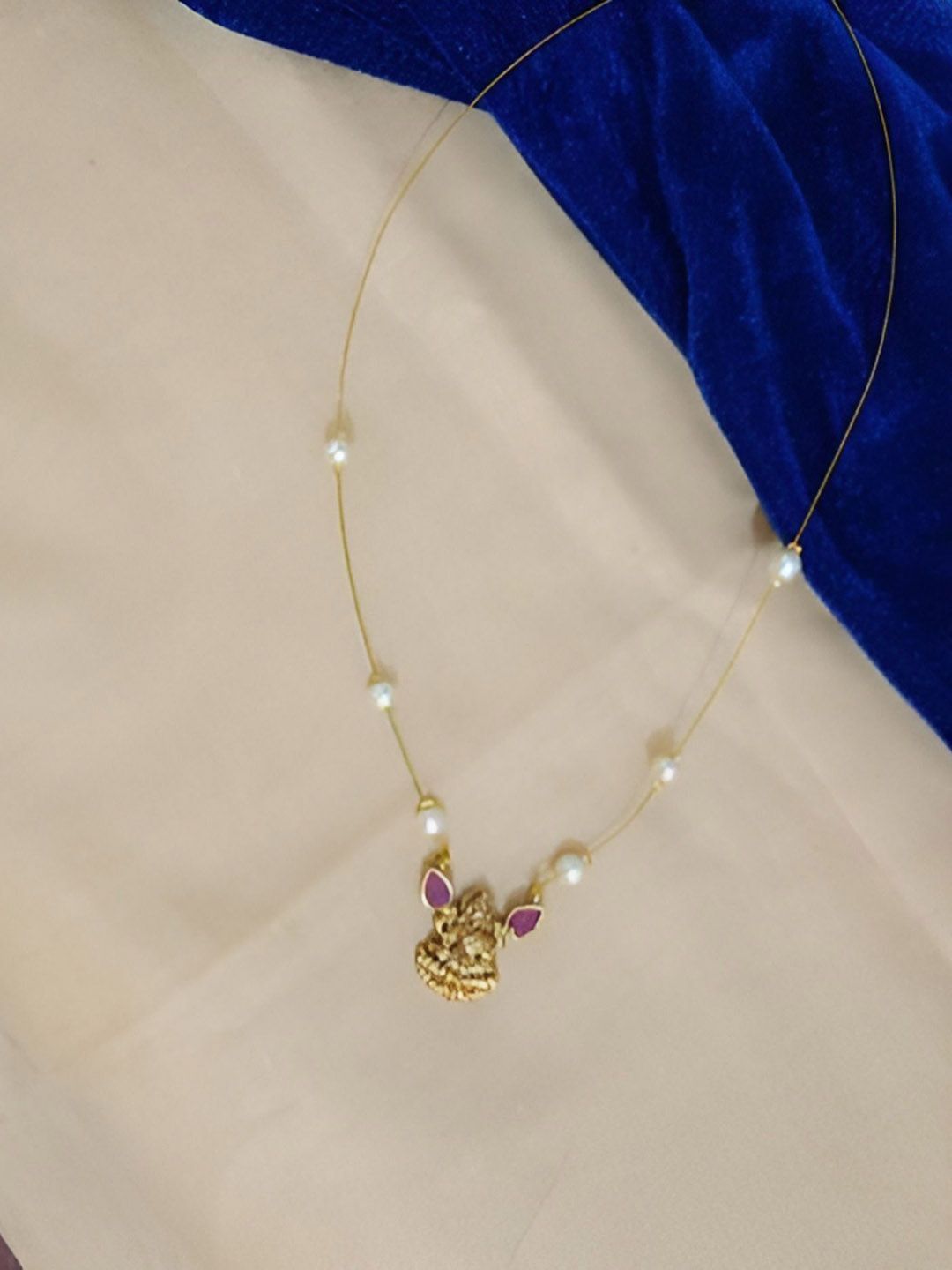 Rangrozo Jewellery Gold-Plated Stone Studded & Beaded Necklace