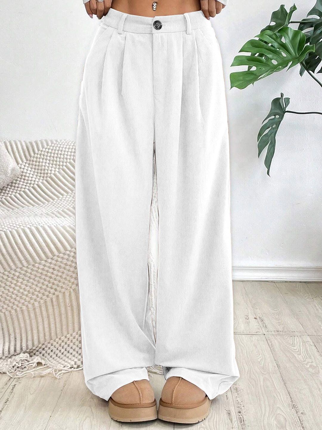 RAJOVATI Women Loose Fit Pleated Trousers