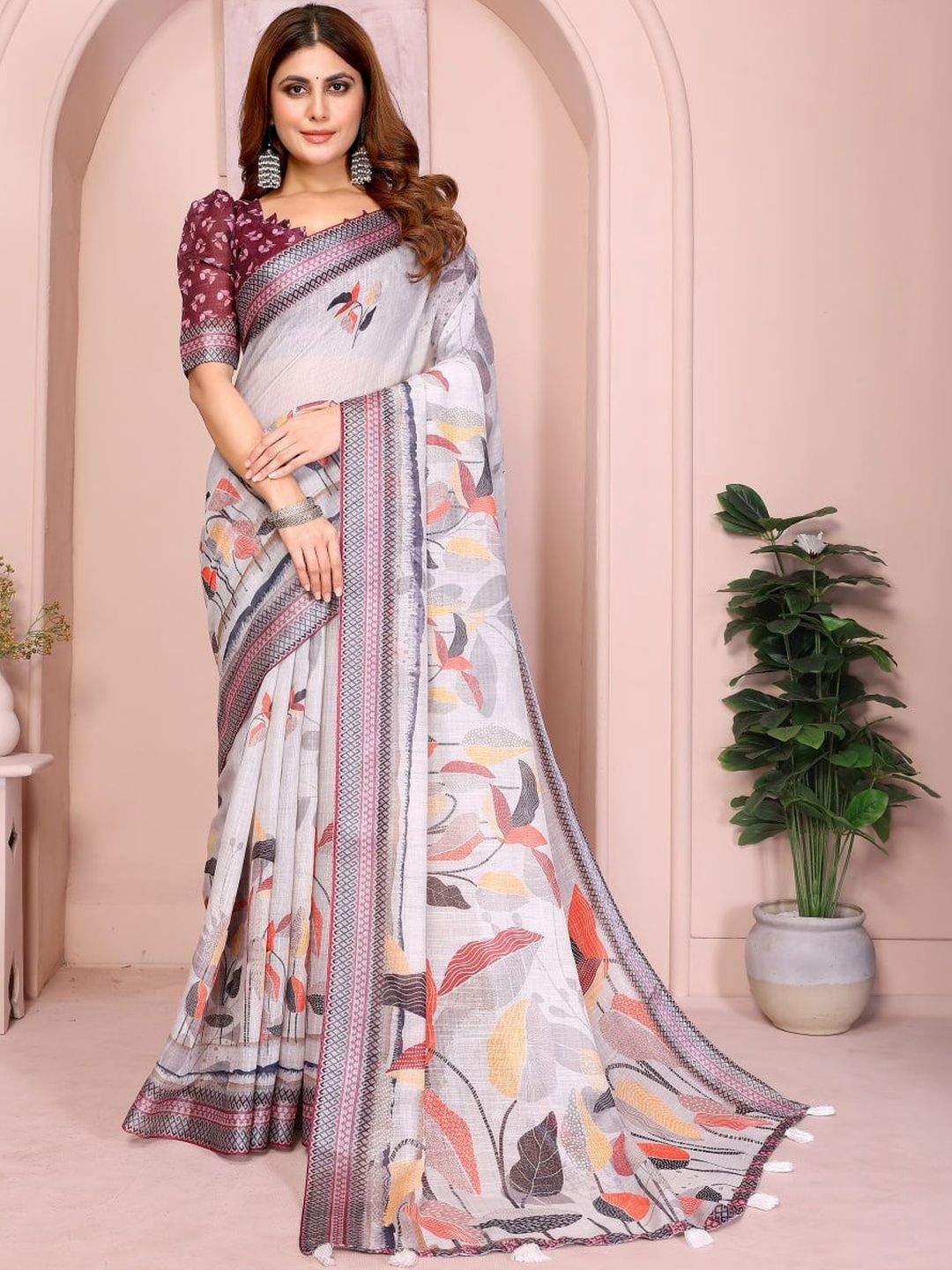 RITABEN HARESHBHAI BHALIYA Floral Pure Linen Handloom Saree