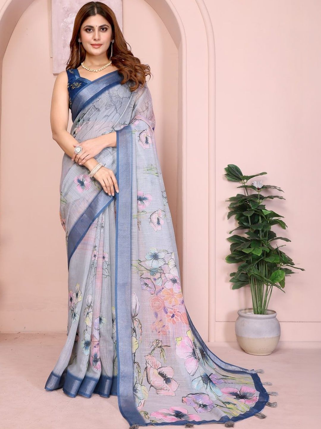 RITABEN HARESHBHAI BHALIYA Floral Pure Linen Handloom Saree