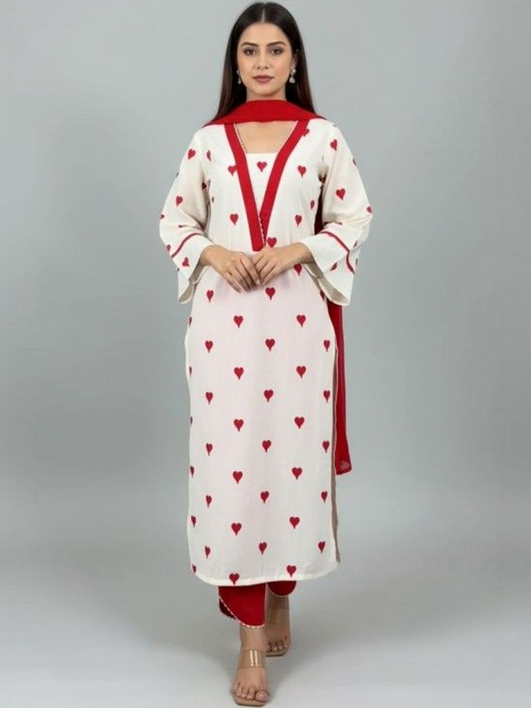 D.A.Kurtis. Women Printed Regular Kurta with Trousers & With Dupatta