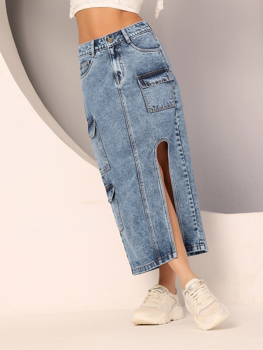 DOLCE CRUDO Women Straight-Fit High-Rise Clean-Look Non-stretchable Denim Midi Skirt
