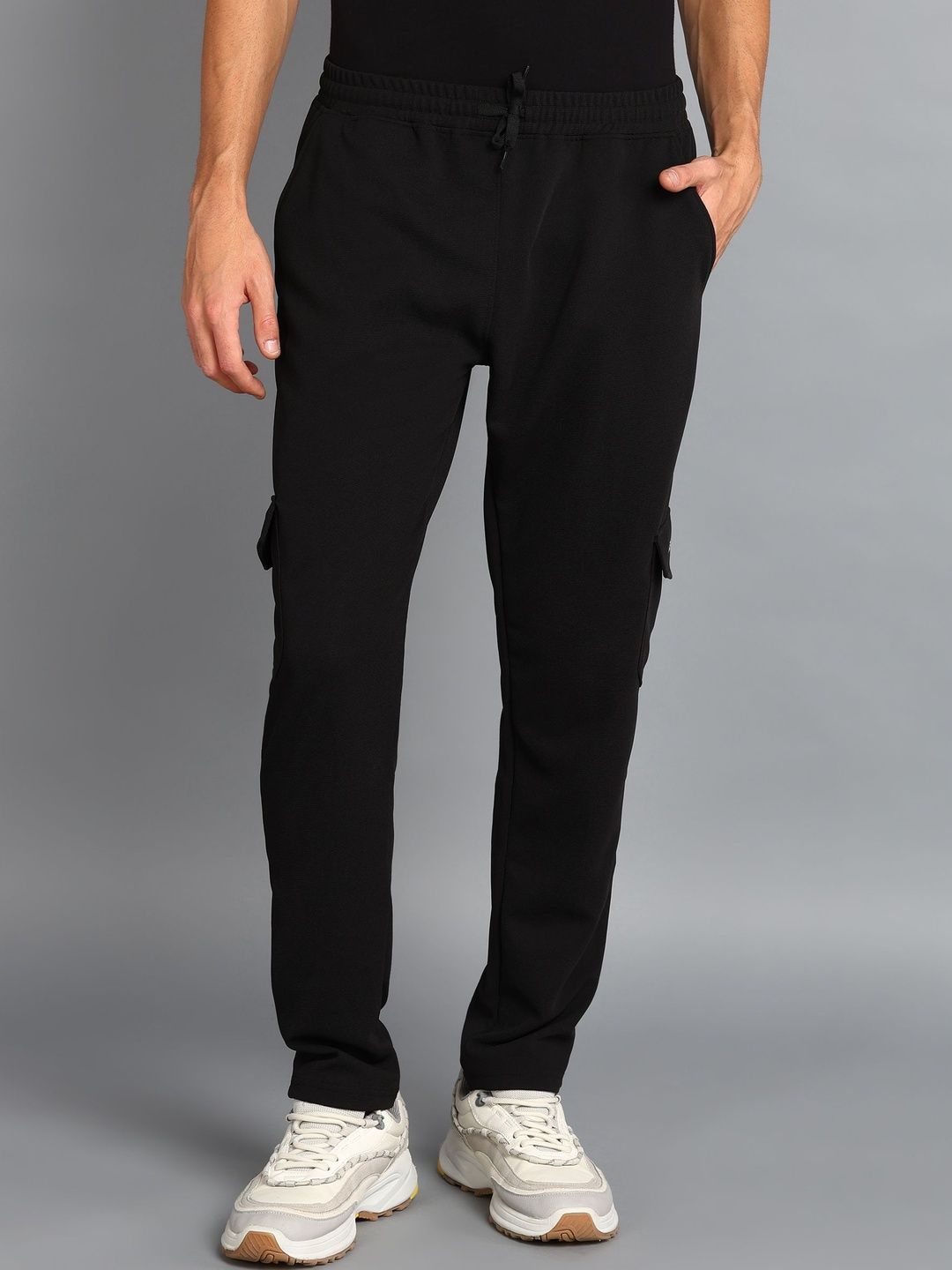 Rhino Rage Men Relaxed-Fit Mid-Rise Cargo Pants