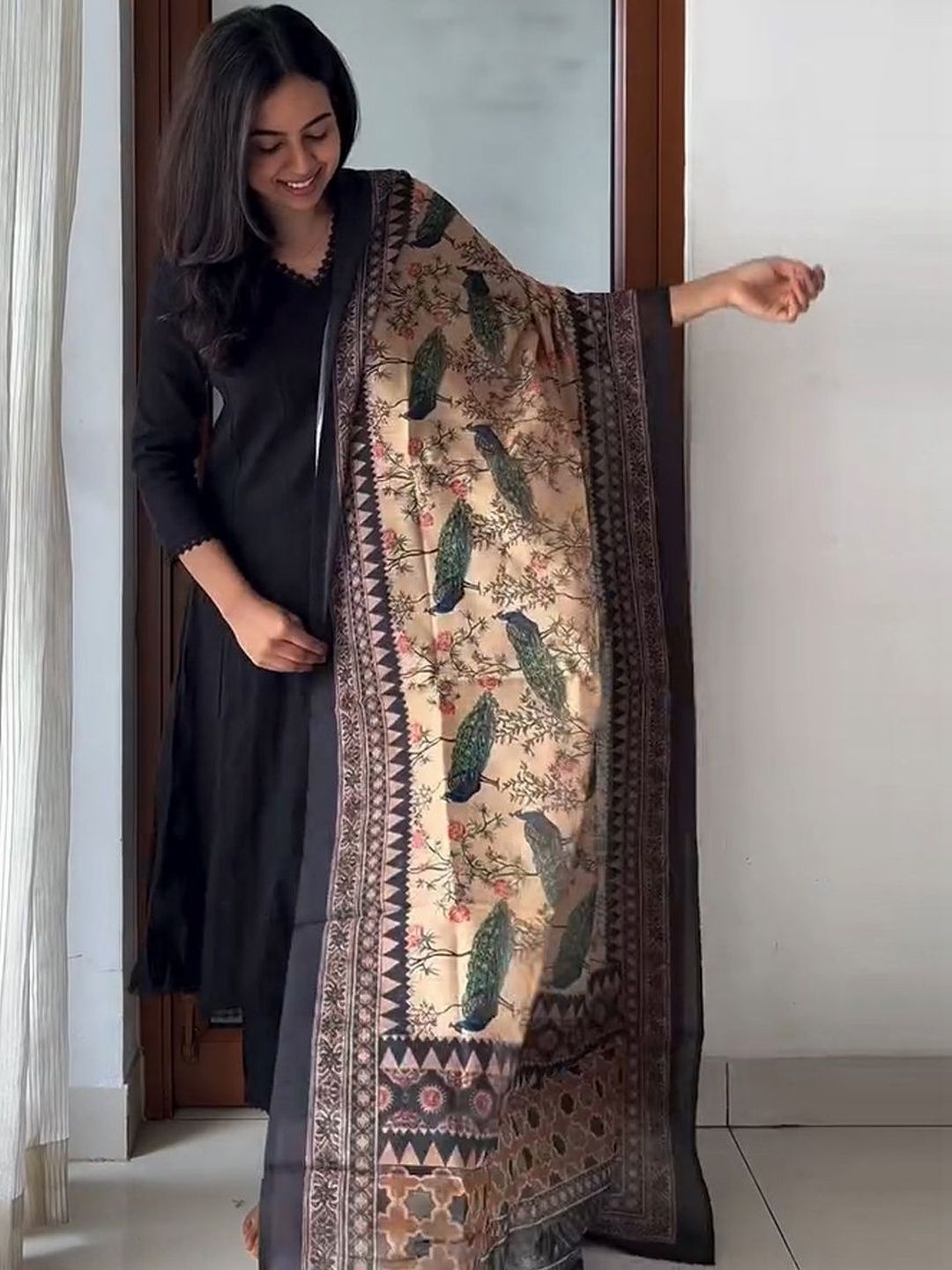 Women Ethnic Motifs Regular Kurta with Trousers & With Dupatta 3