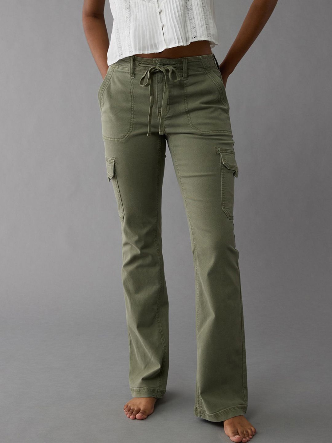 AMERICAN EAGLE OUTFITTERS Women Regular Fit Mid-Rise Bootcut Trouser