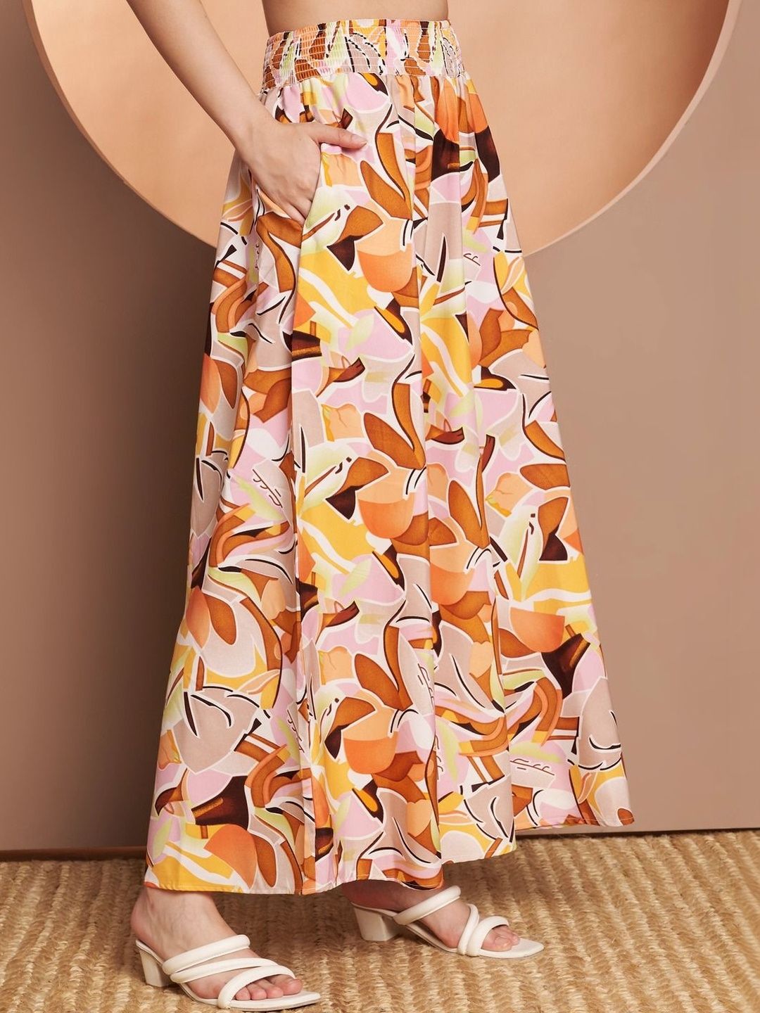 LookShine Women Printed Relaxed Flared Wrinkle Free Trousers