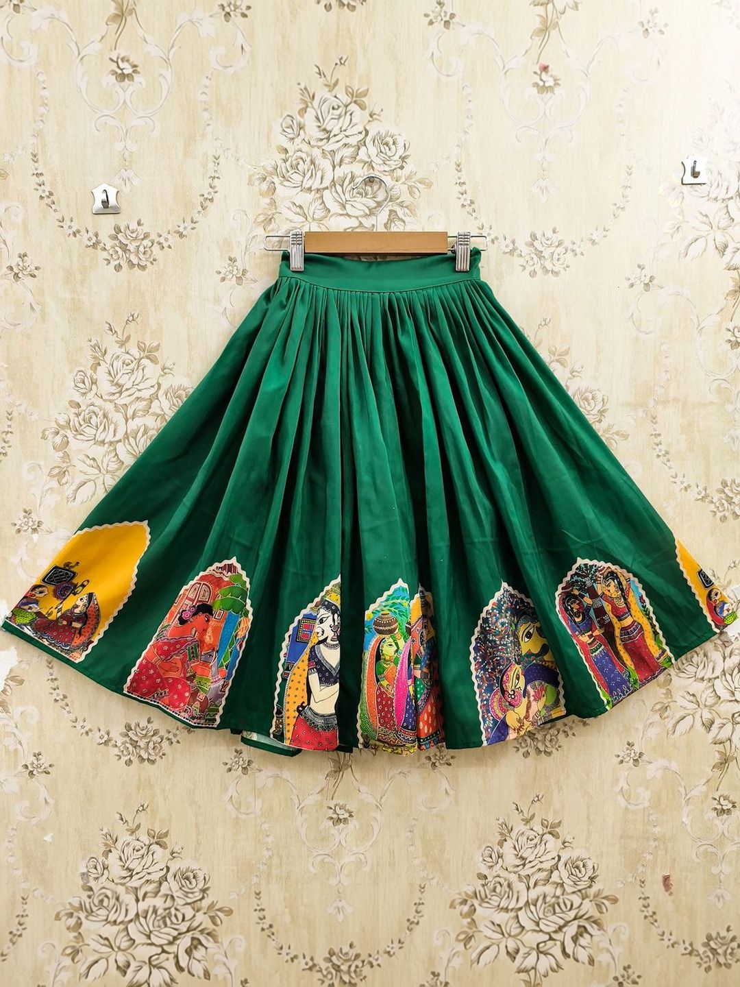 Girls Embellished Ready to Wear Lehenga & 4