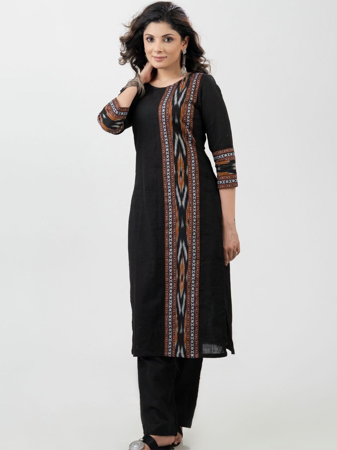 SUJATRA Women Geometric Flared Sleeves Thread Work Kurta
