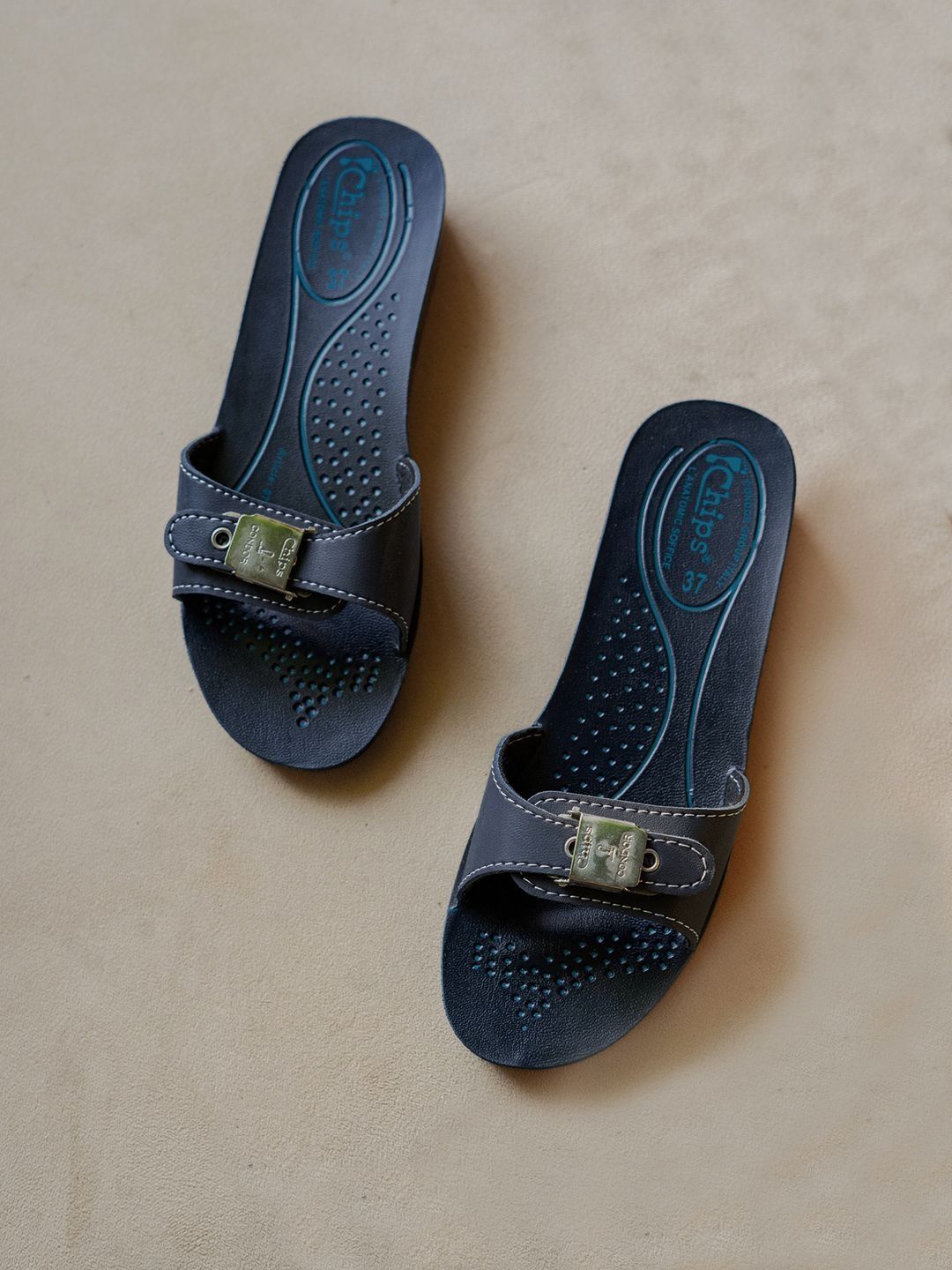 Chips Women Slip-On