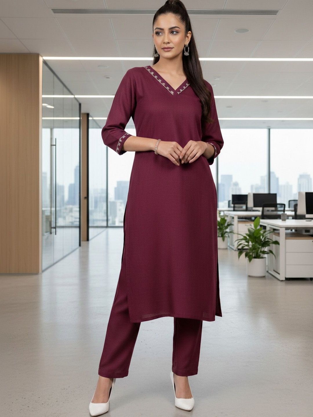 Varanga Women Ethnic Motifs Regular Thread Work Kurta with Trousers