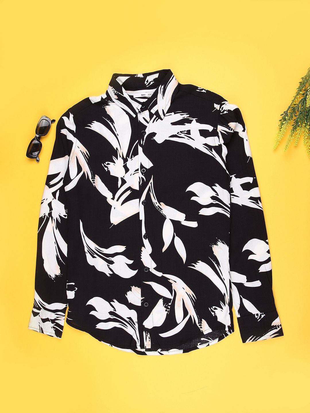 V-Mart Boys Printed Casual Shirt