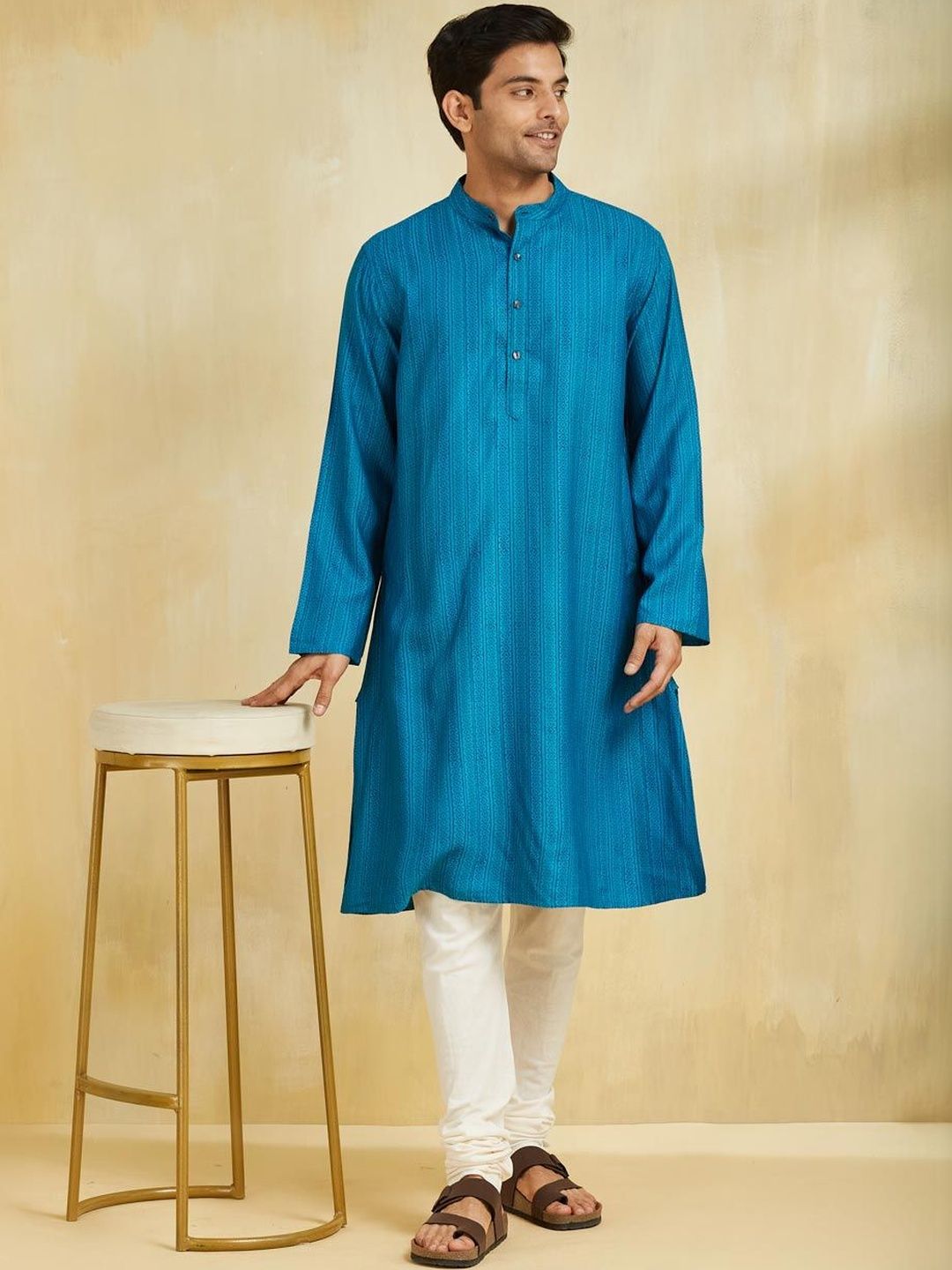 Fabindia Men Printed Flared Sleeves Thread Work Kurta