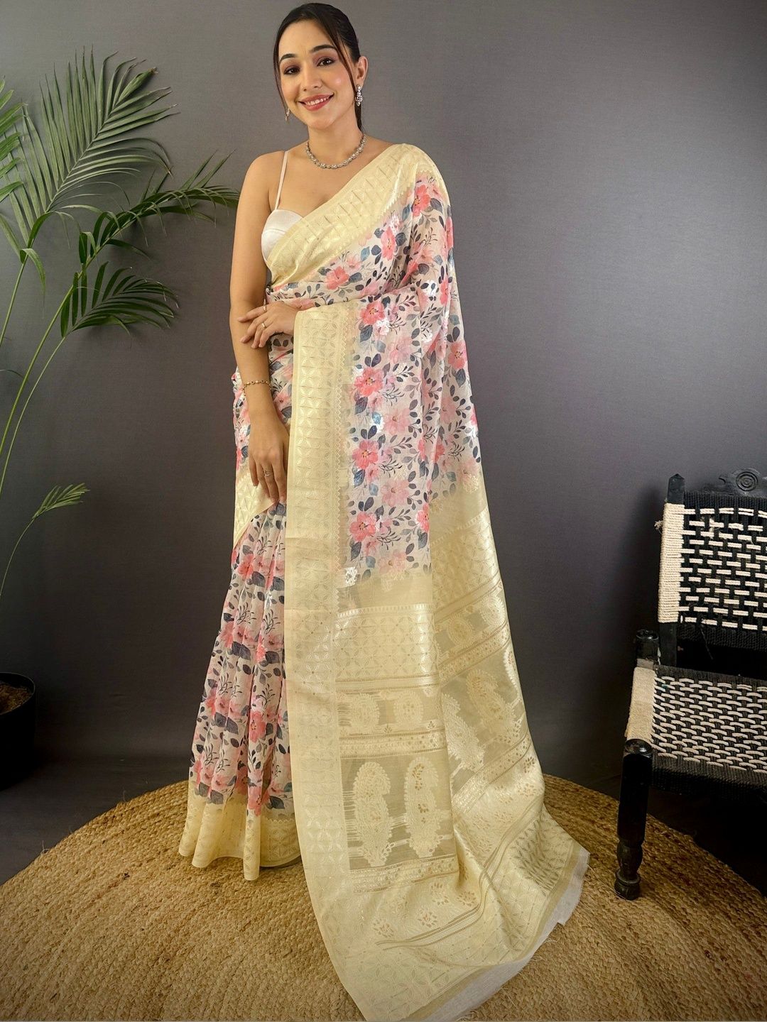 KALINI Floral Zari Silk Blend Banarasi Saree
